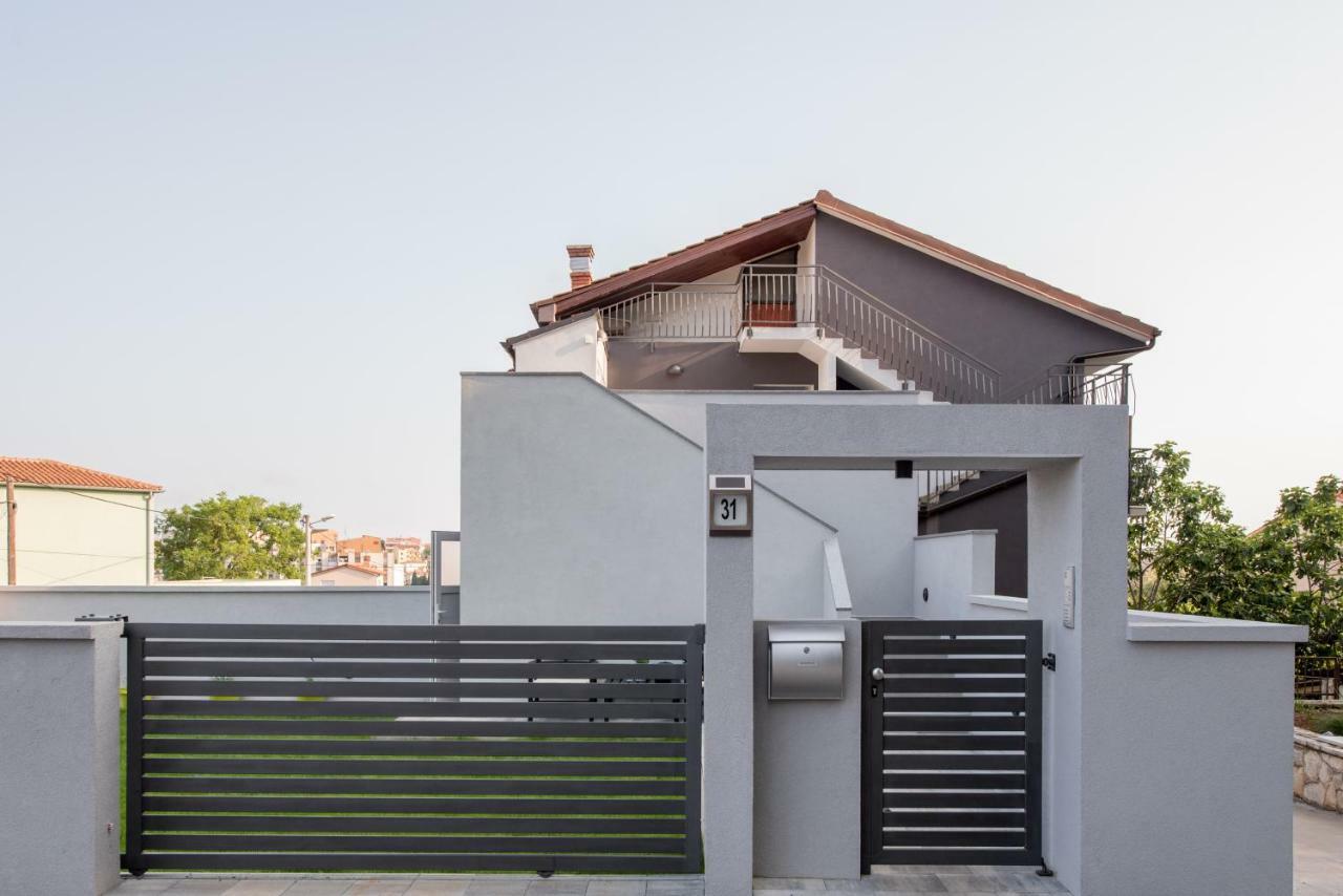 Apartment Art Design Pula